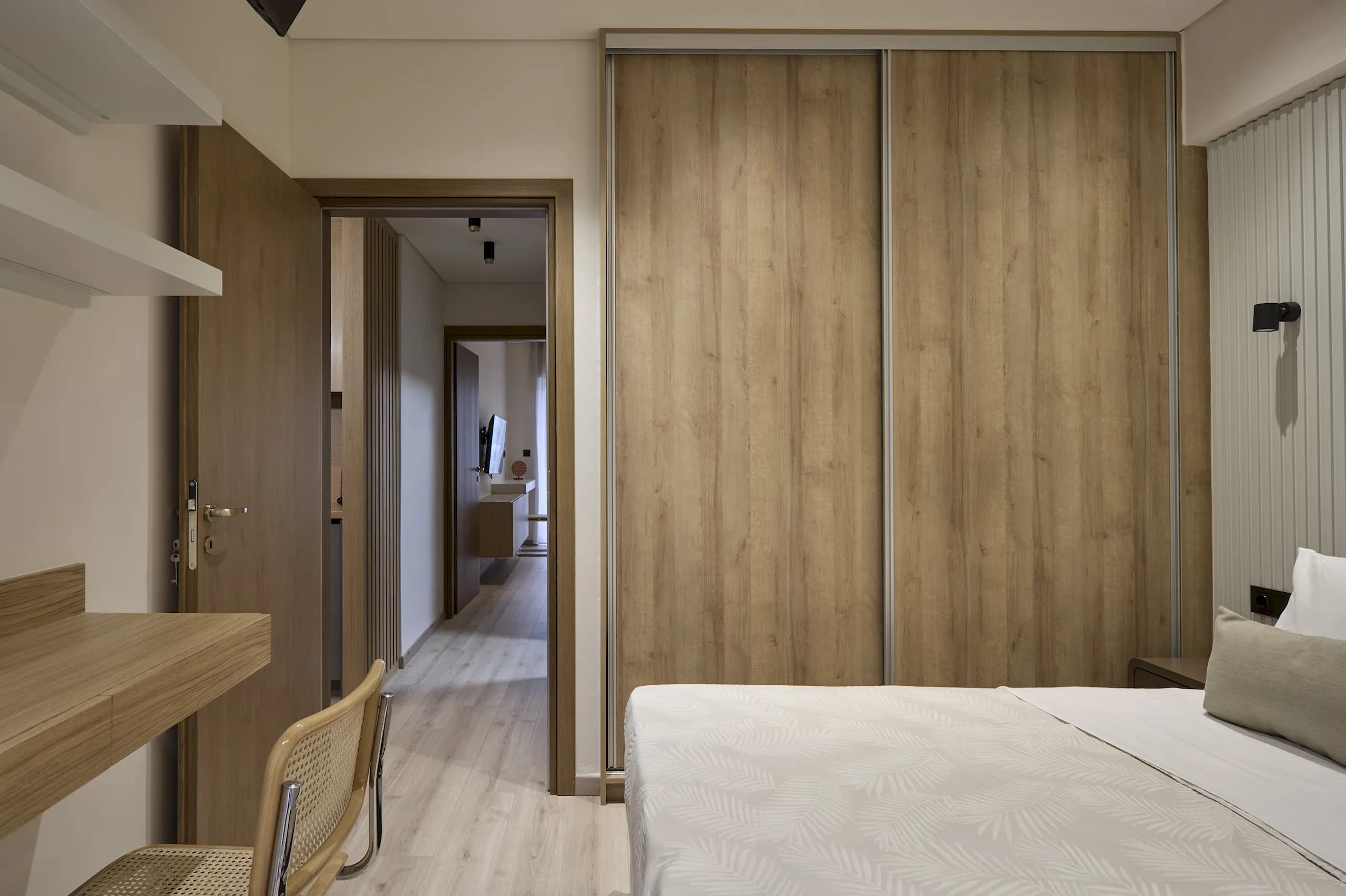 Fully Renovated Apartment in Petralona 14