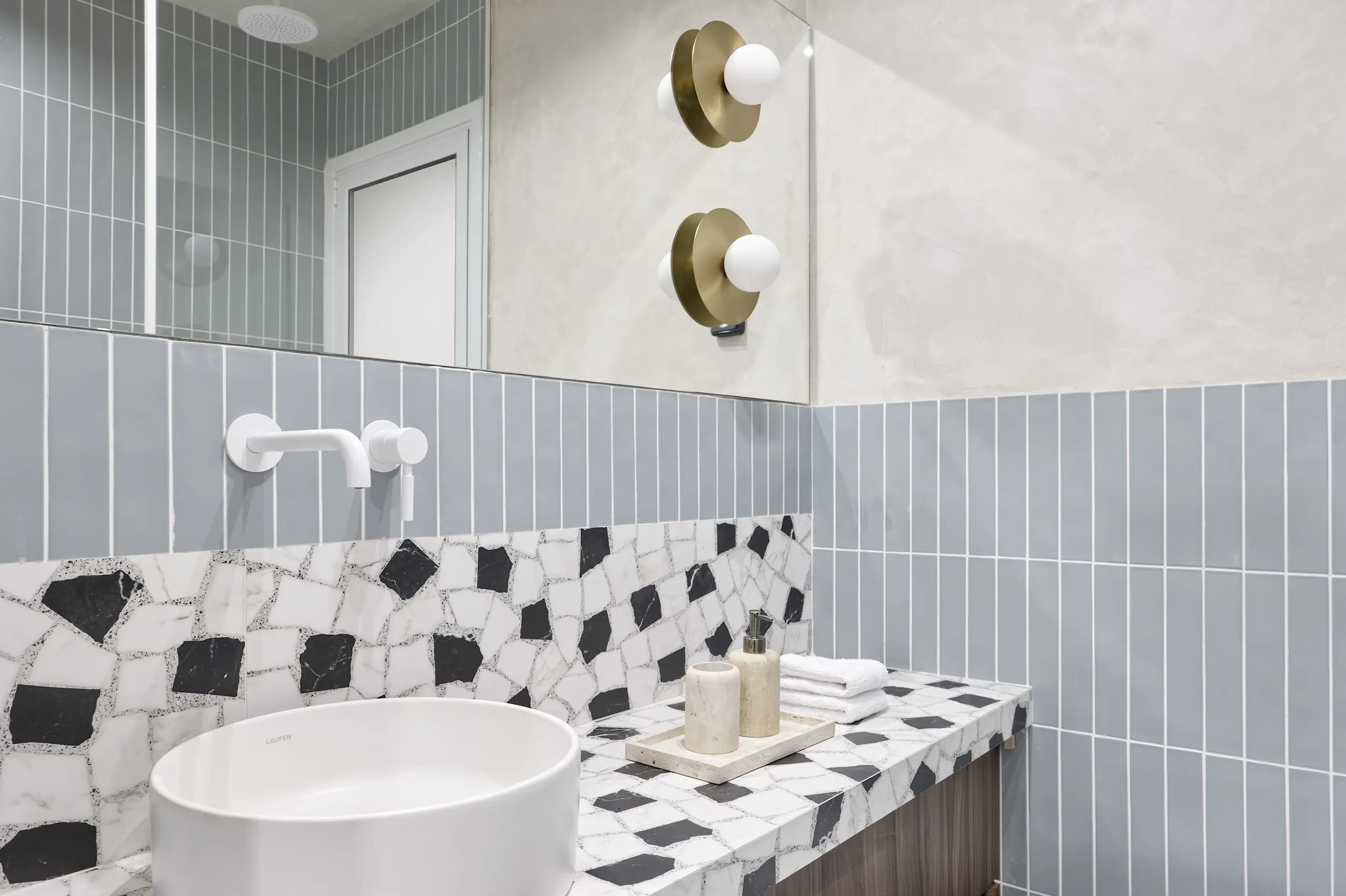 Premium Kolonaki Suite by Lumen Living 9
